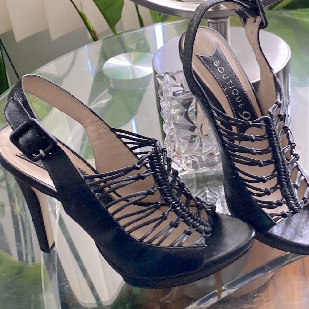 Boutique 9 Black Sling Back Strapped Leather Sandals Size 6M